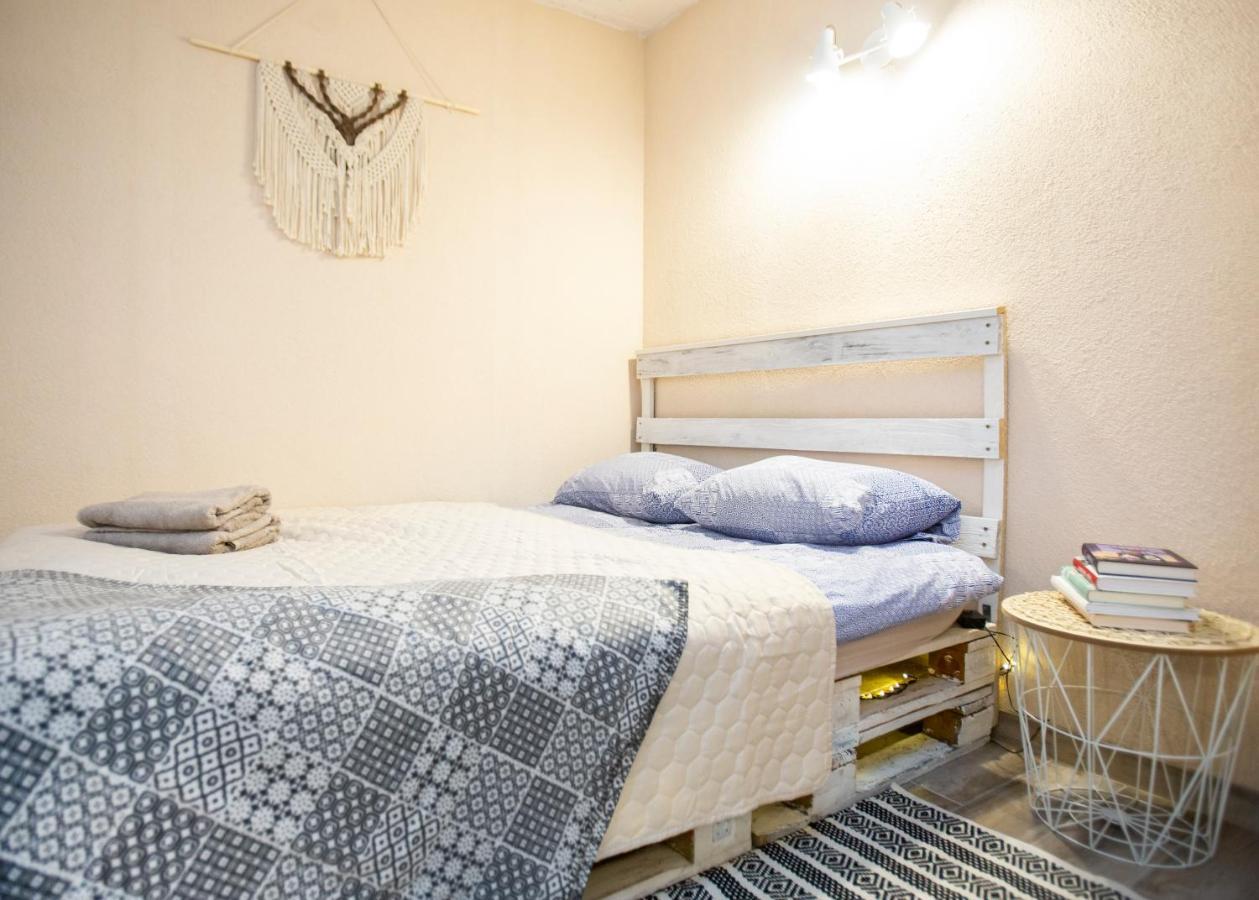 Apartment In Garage With Free Parking Κάουνας Εξωτερικό φωτογραφία