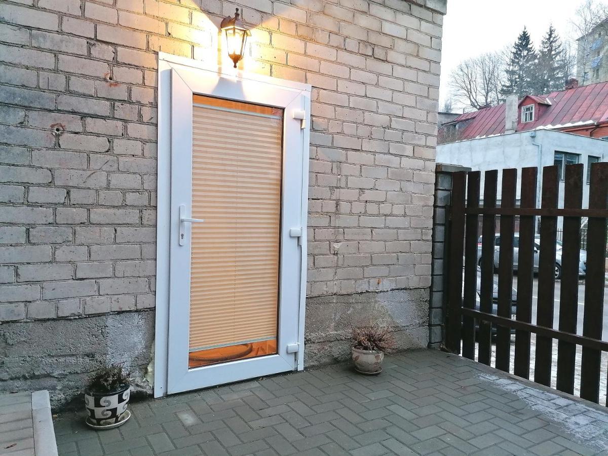 Apartment In Garage With Free Parking Κάουνας Εξωτερικό φωτογραφία